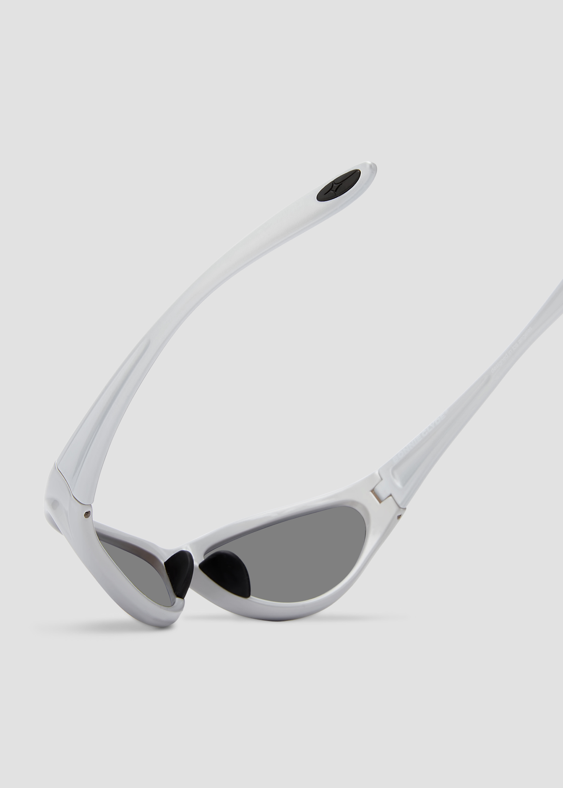 Bonnie Clyde Angel aviator opticals in silver TR90 with black lenses, detail view.